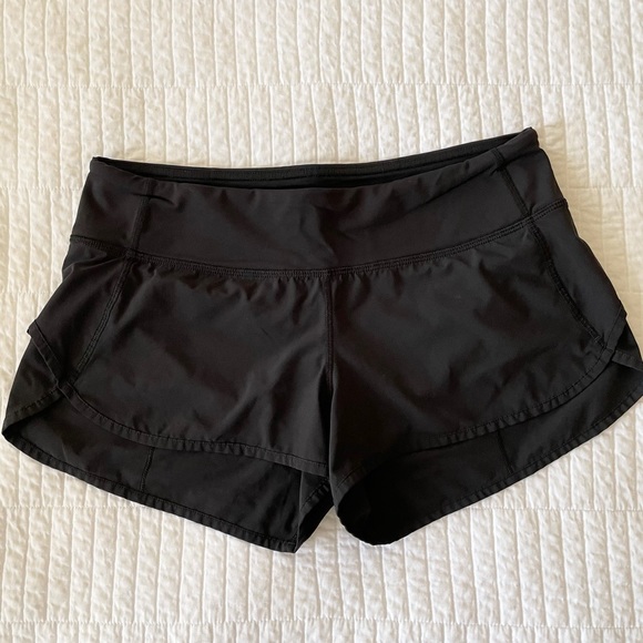 lululemon athletica Pants - Lululemon Spoed Up Short 2.5”